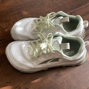 Women’s Altra Running Shoes